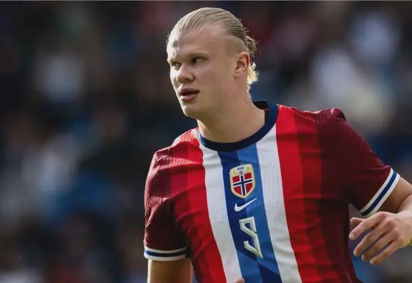 【巴萨】——拉菲尼亚的妻子（巴萨球员拉菲尼亚之妻）