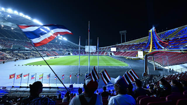 西海岸祝福邵佳一：俱乐部主教练荣升国足主帅，这是我们的荣幸（西海岸送祝贺：邵佳一由俱乐部主帅升任国足主帅，我们深感荣幸）