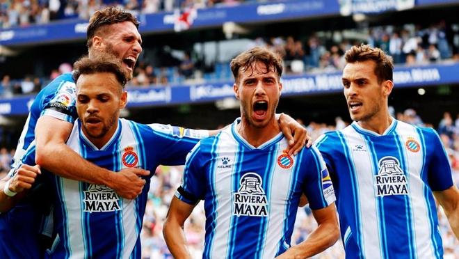 凯尔：我们在尽全力留施洛特贝克；球员有时会因各种原因离队（凯尔：正全力挽留施洛特贝克，但球员离队有时受多种因素影响）