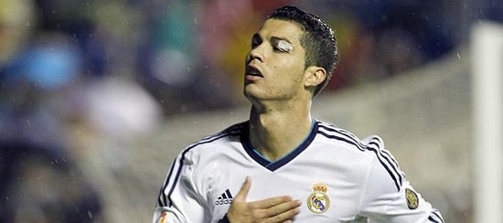 巴黎圣日耳曼内马尔帽子戏法（内马尔戴帽，巴黎圣日耳曼大胜）